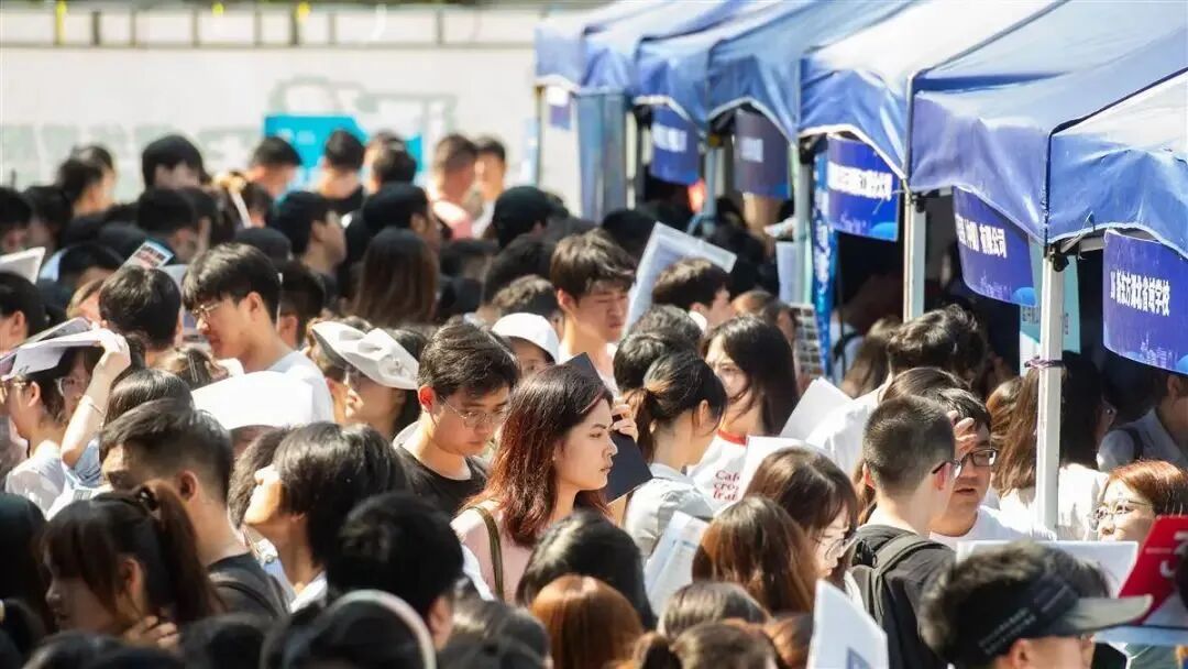 智能档案系统“不用培训就能用”,能否填补人才缺口? 智能档案系统“不用培训就能用”,能否填补人才缺口?